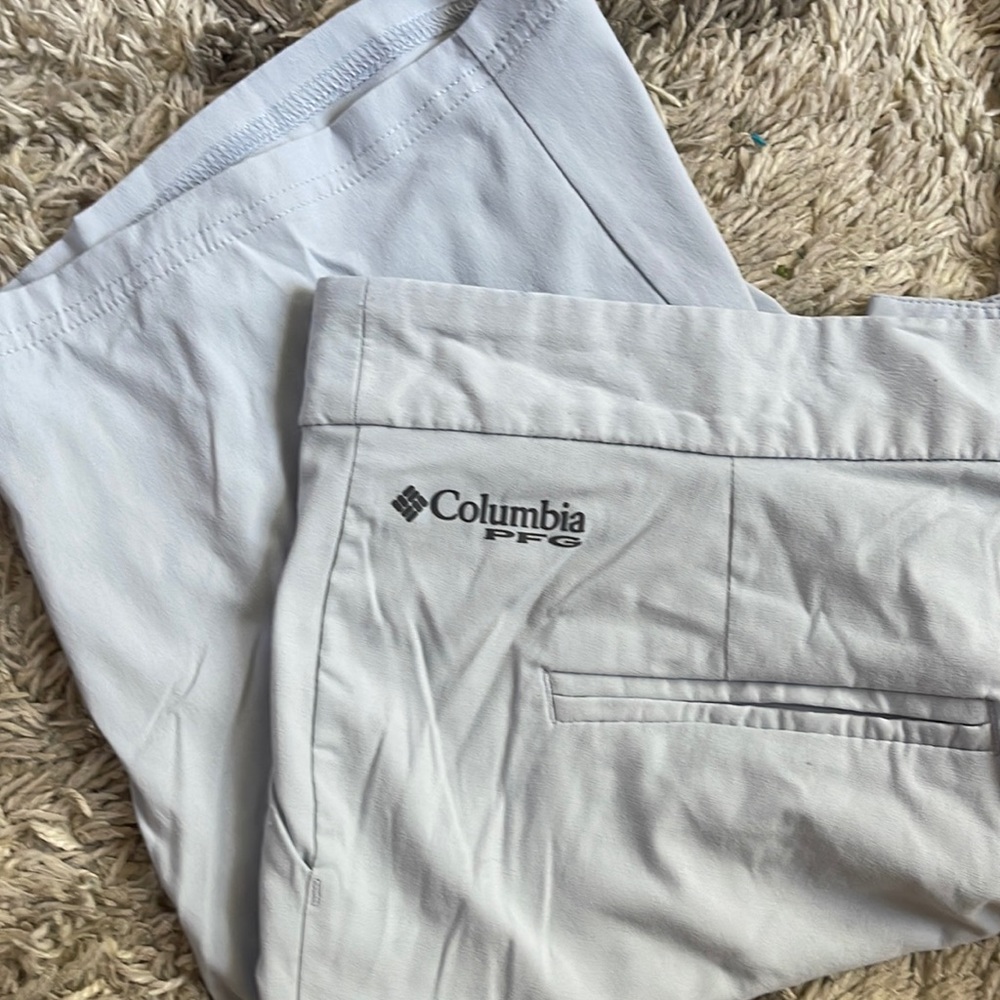 Columbia PFG grey blue shorts size 8 women’s perfect condition
